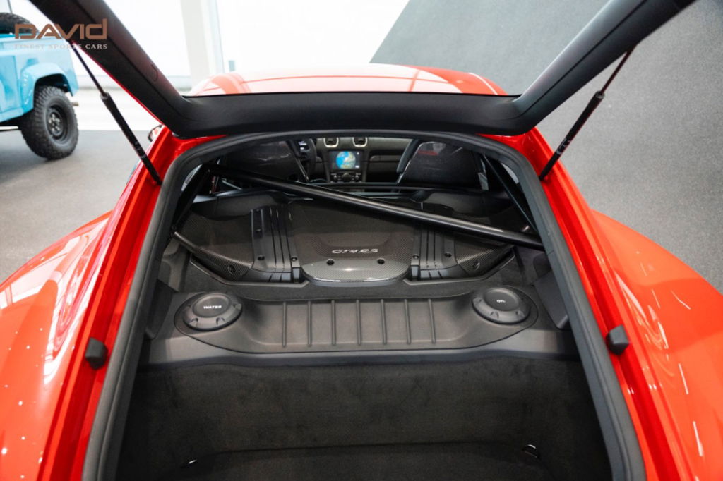 Porsche 718 Cayman GT4 RS