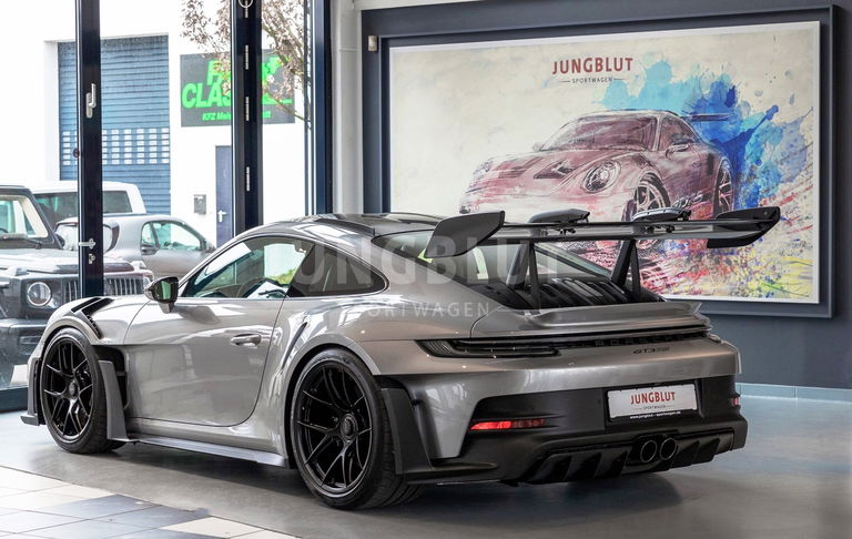 2024-porsche-911-gt3rs