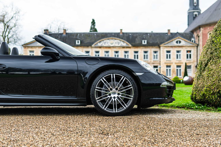 Porsche 991 Carrera 4 Black Edition