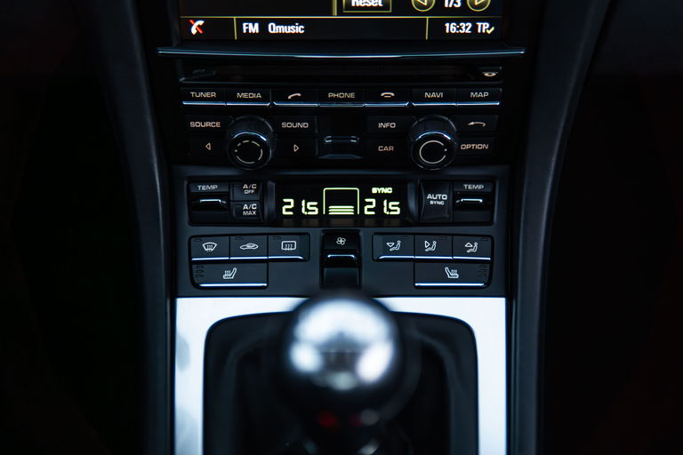 Porsche 991 Carrera 4 Black Edition