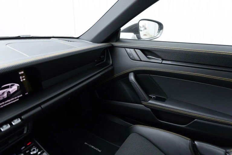 Porsche 992 GT3 Touring