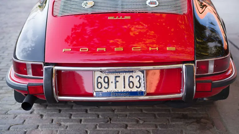 Porsche 911 E