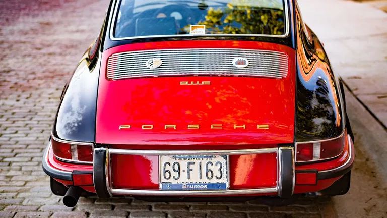 Porsche 911 E