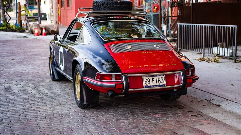 Porsche 911 E