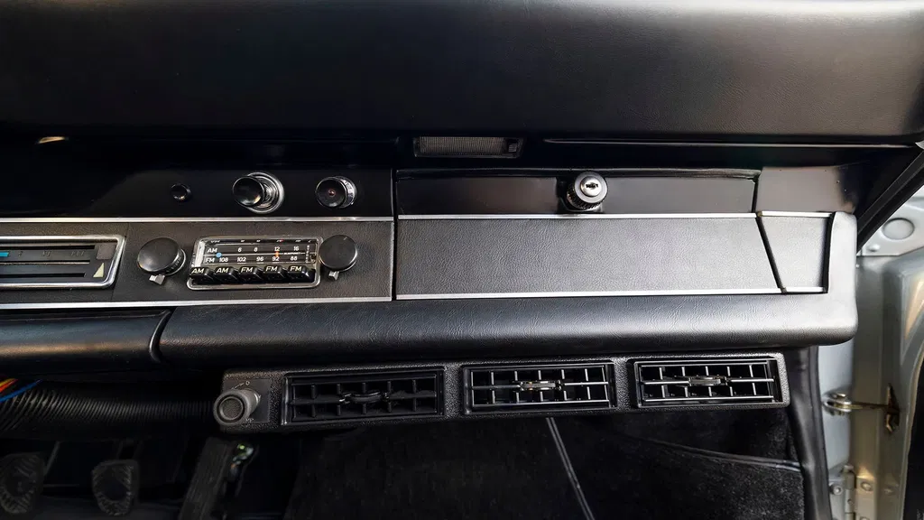 Porsche 911 S (F-Modell)