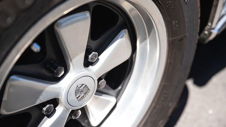 Porsche 911 S (F-Modell)