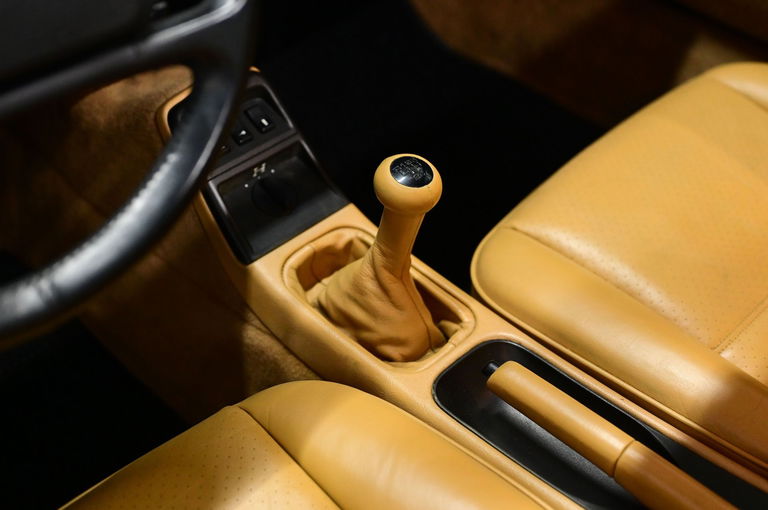 Porsche 964 Carrera 4