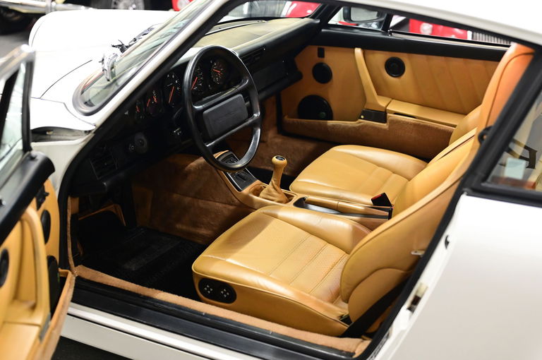 Porsche 964 Carrera 4