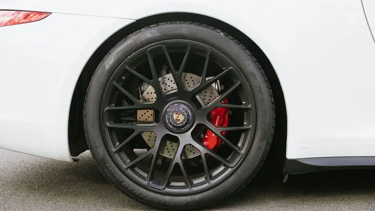 Porsche 991 Carrera GTS