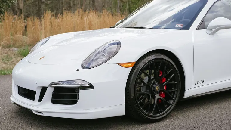 Porsche 991 Carrera GTS