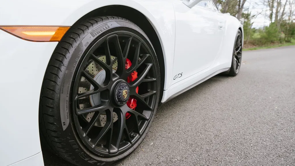 Porsche 991 Carrera GTS