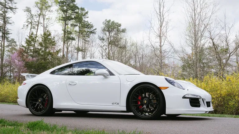 Porsche 991 Carrera GTS