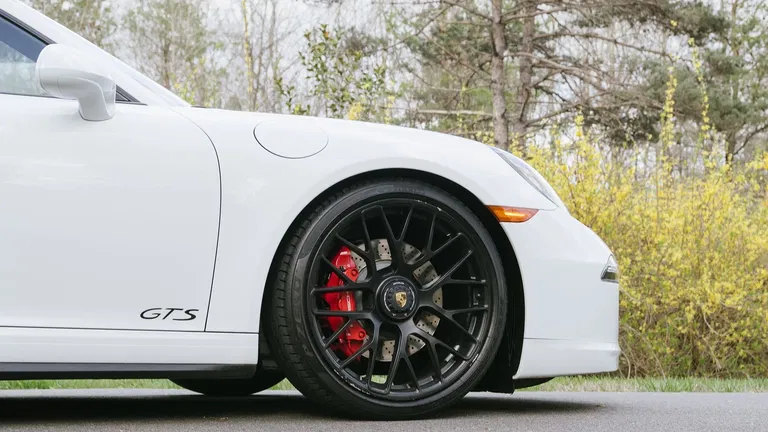 Porsche 991 Carrera GTS