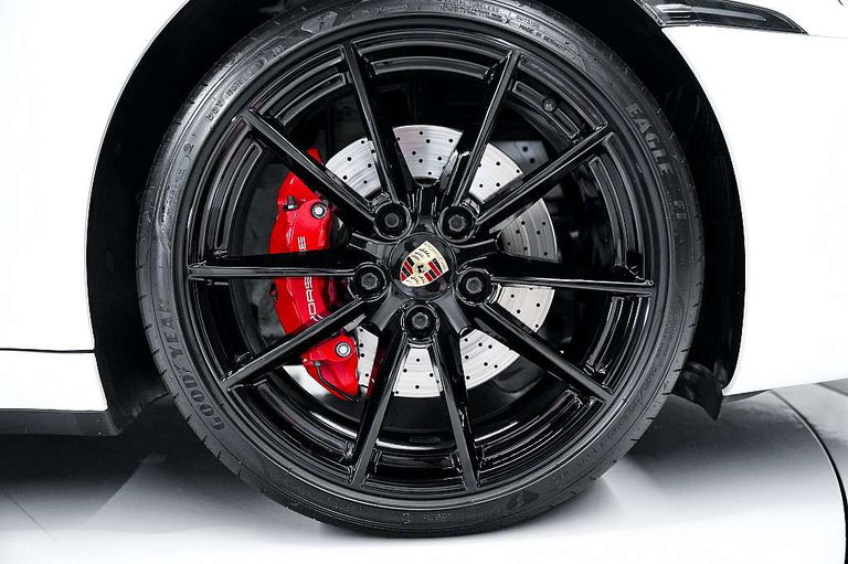 Porsche 992 Carrera 4S