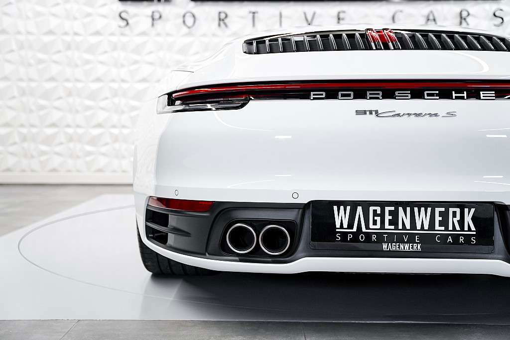 Porsche 992 Carrera 4S