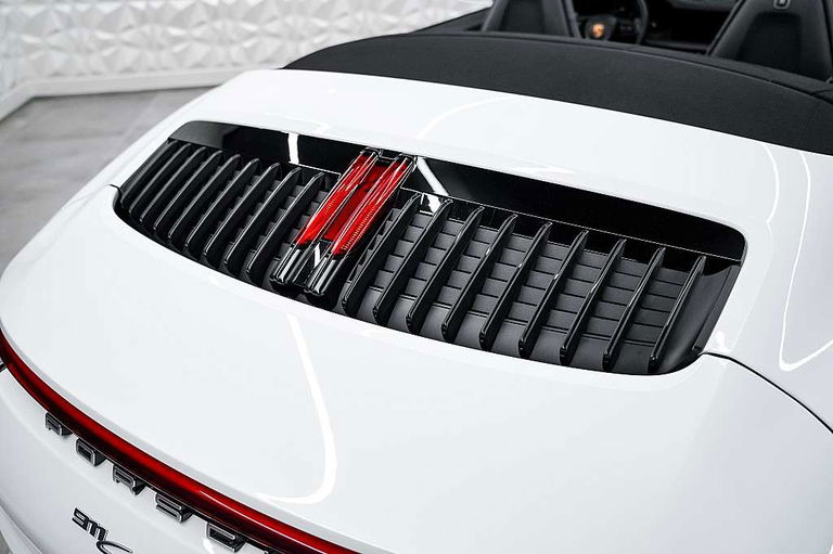 Porsche 992 Carrera 4S