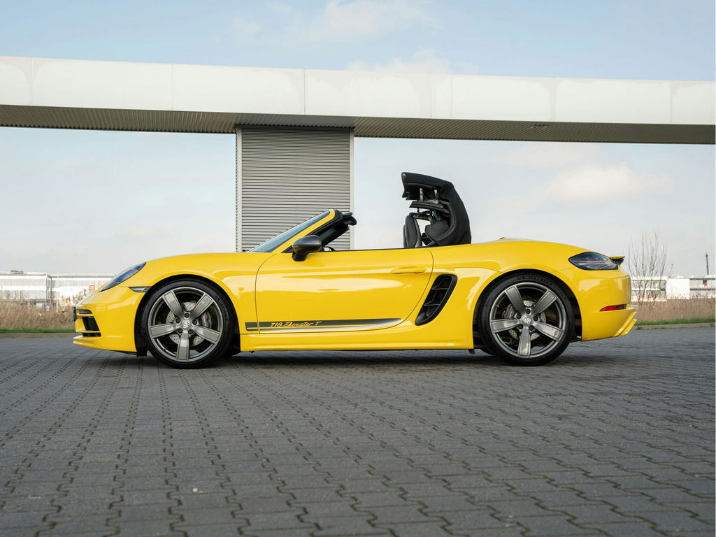 Porsche 718 Boxster T