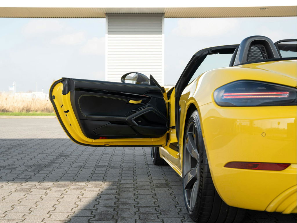Porsche 718 Boxster T