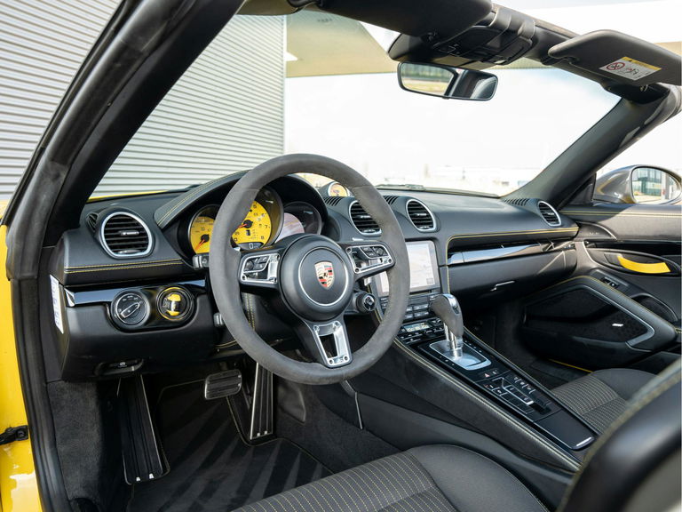 Porsche 718 Boxster T