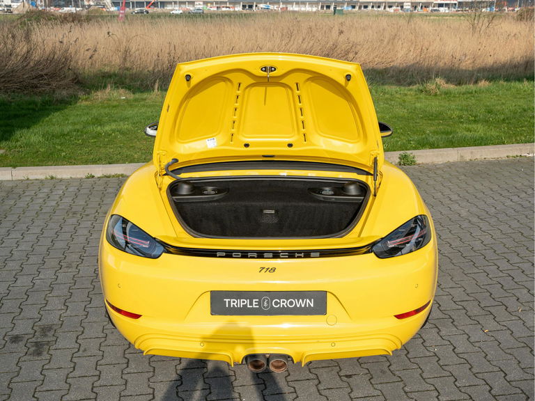 Porsche 718 Boxster T