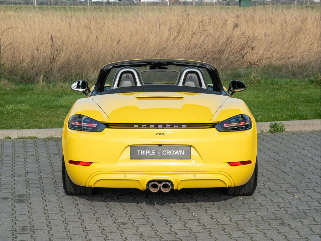 Porsche 718 Boxster T