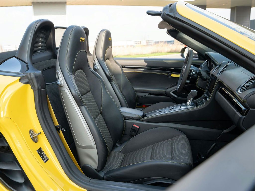 Porsche 718 Boxster T
