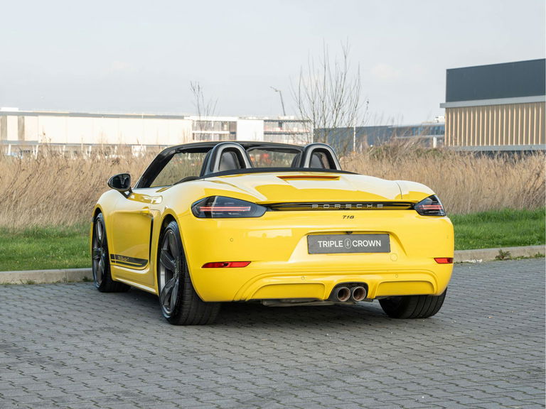 Porsche 718 Boxster T