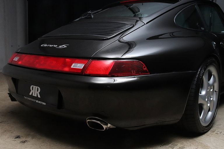 Porsche 993 Carrera 4S