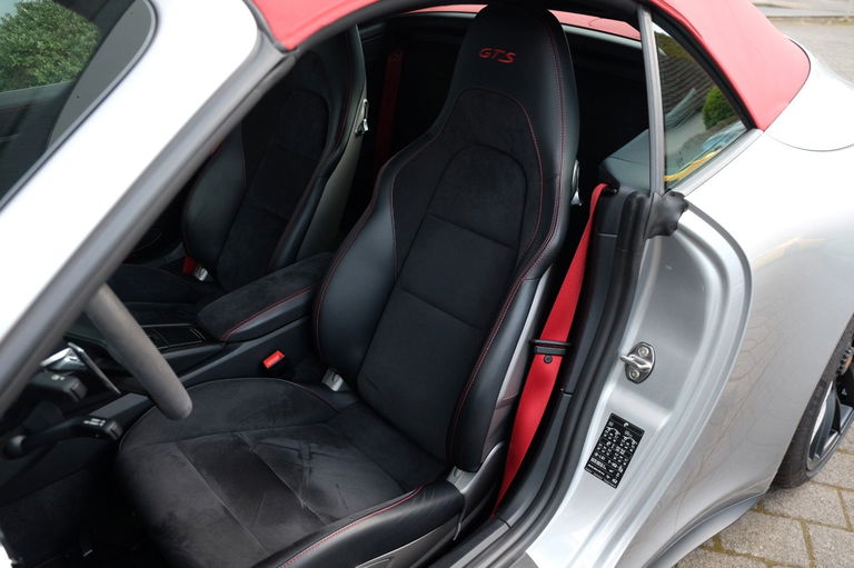 Porsche 991.2 Carrera GTS