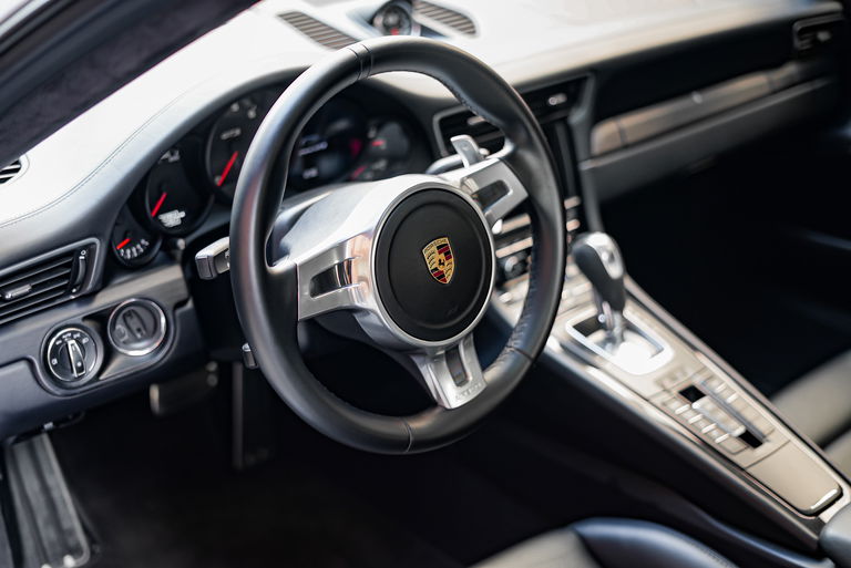 Porsche 991 Carrera GTS