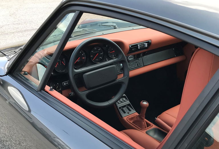 Porsche 964 Carrera 4