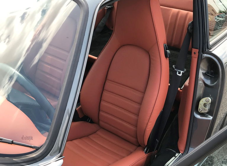 Porsche 964 Carrera 4