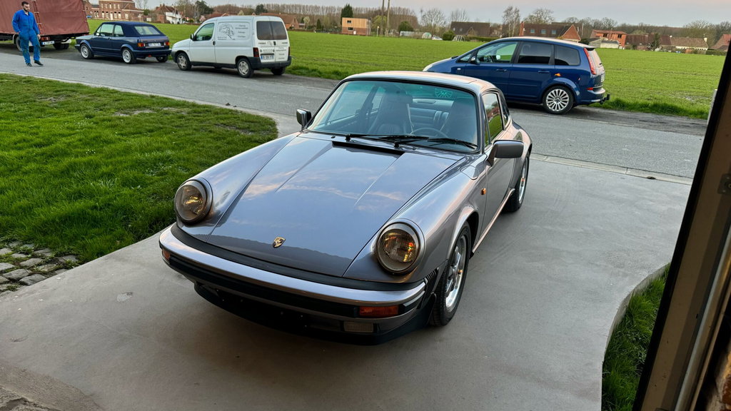 Porsche 911 Carrera 3.2