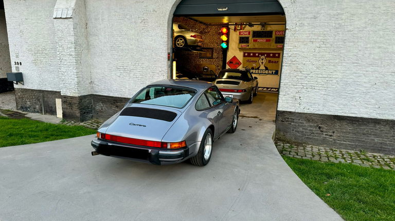 Porsche 911 Carrera 3.2