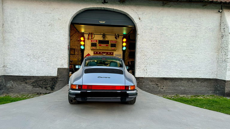 Porsche 911 Carrera 3.2