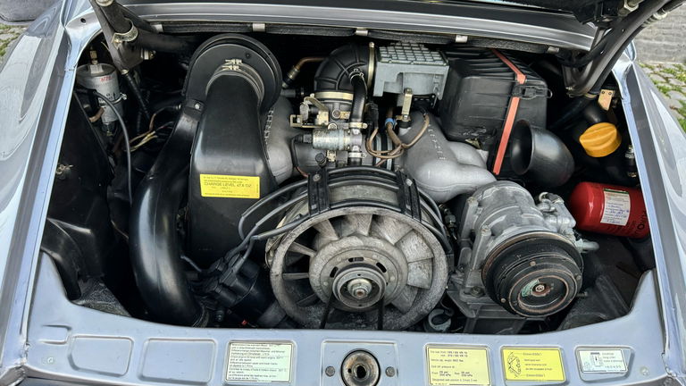 Porsche 911 Carrera 3.2