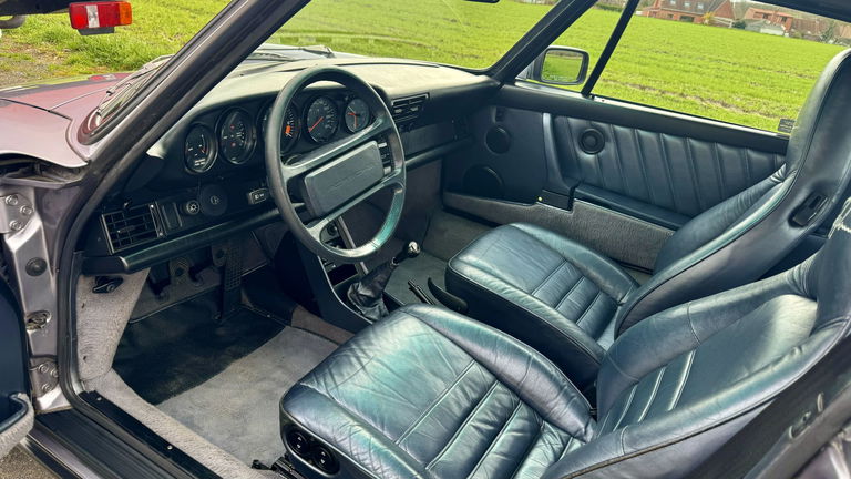 Porsche 911 Carrera 3.2