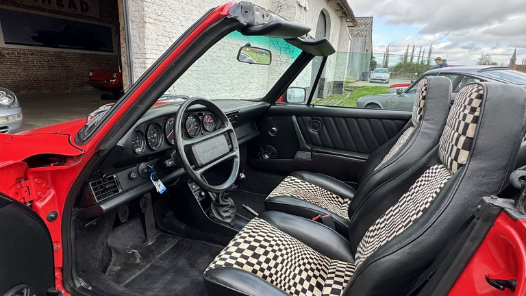 Porsche 911 Carrera 3.2