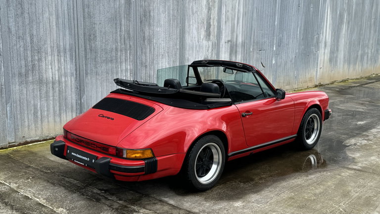 Porsche 911 Carrera 3.2