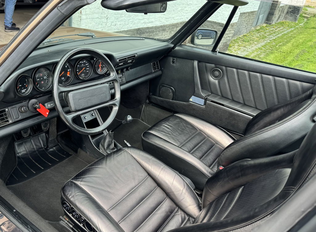 Porsche 911 Carrera 3.2