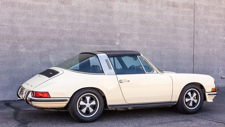 Porsche 911 S (F-Modell)