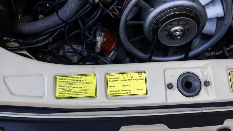Porsche 911 S (F-Modell)