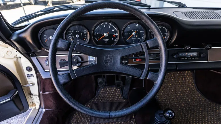 Porsche 911 S (F-Modell)