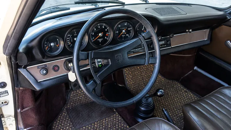 Porsche 911 S (F-Modell)
