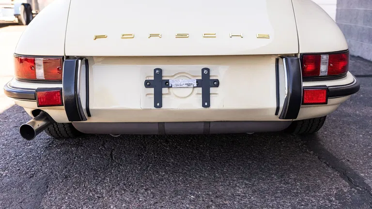 Porsche 911 S (F-Modell)