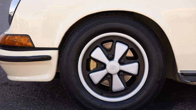 Porsche 911 S (F-Modell)