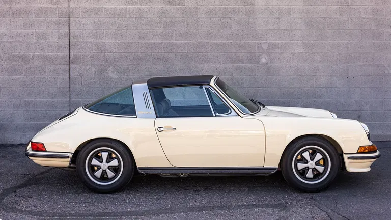 Porsche 911 S (F-Modell)