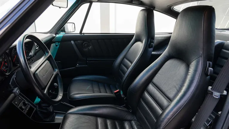 Porsche 911 Turbo 3.3 (US)