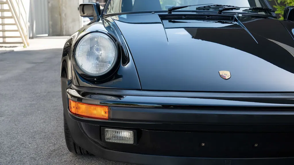 Porsche 911 Turbo 3.3 (US)