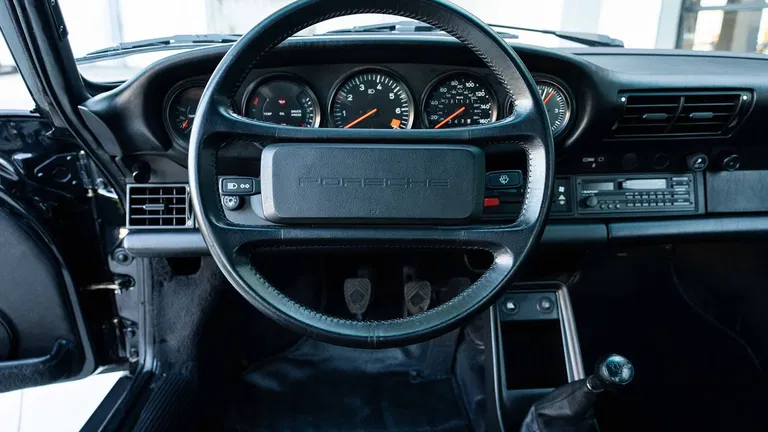 Porsche 911 Carrera 3.2 Clubsport (US)